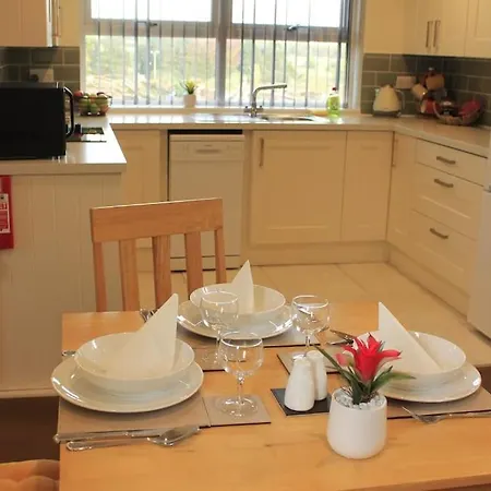 Cozy Country On Equestrian Estate Apartment