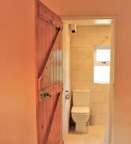 Cozy Country On Equestrian Estate Appartamento Ashford